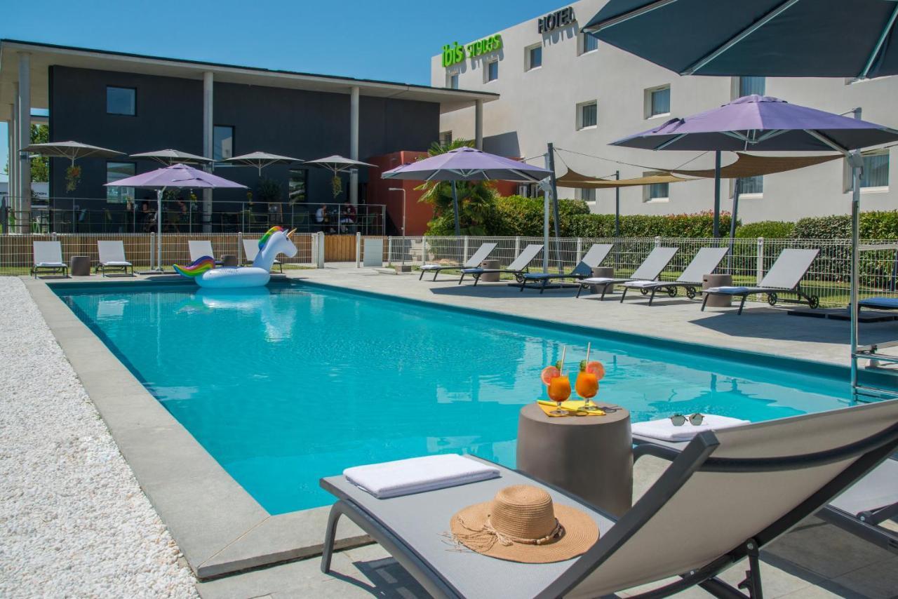 Ibis Styles Pertuis Portes Du Luberon Екстериор снимка