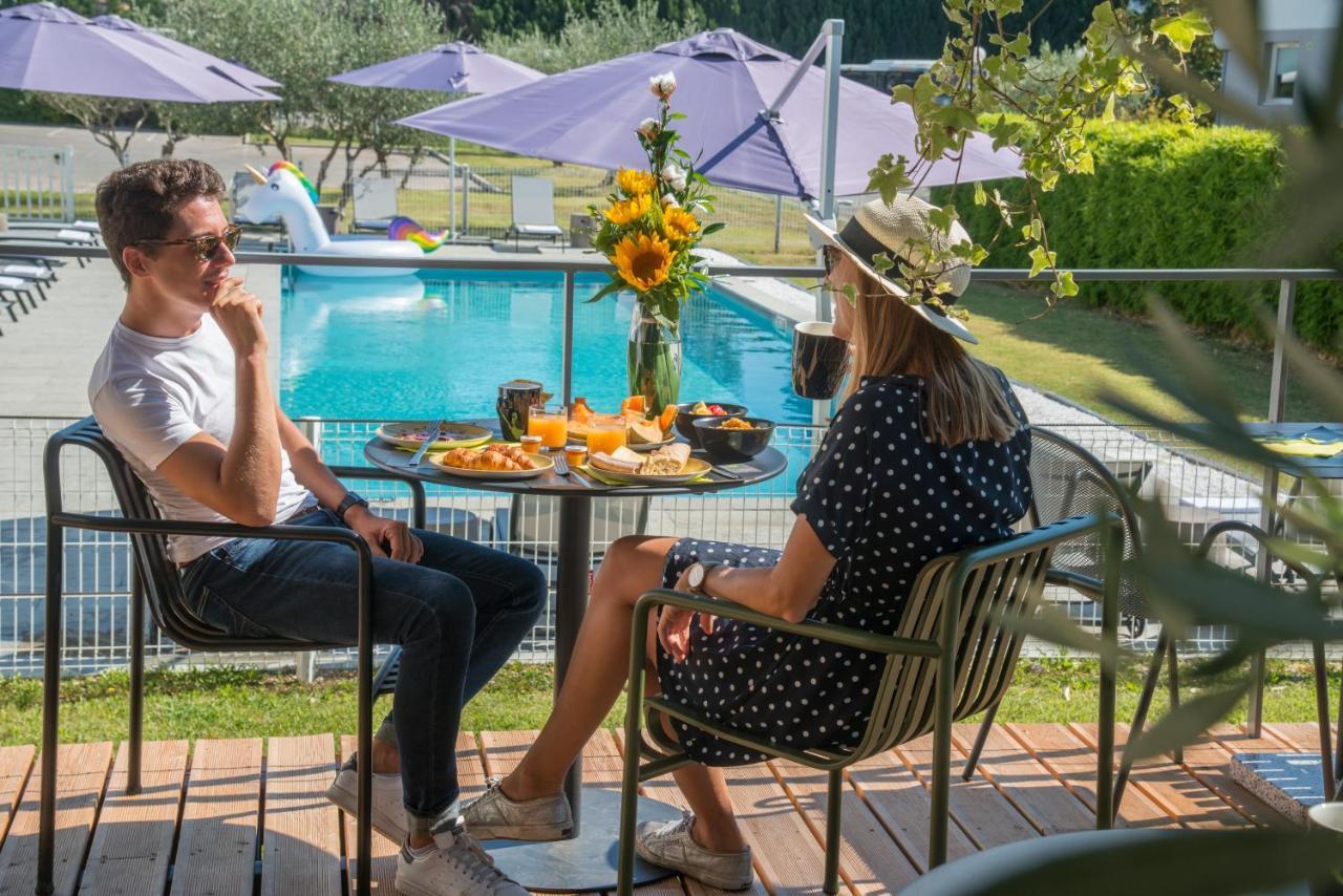 Ibis Styles Pertuis Portes Du Luberon Екстериор снимка