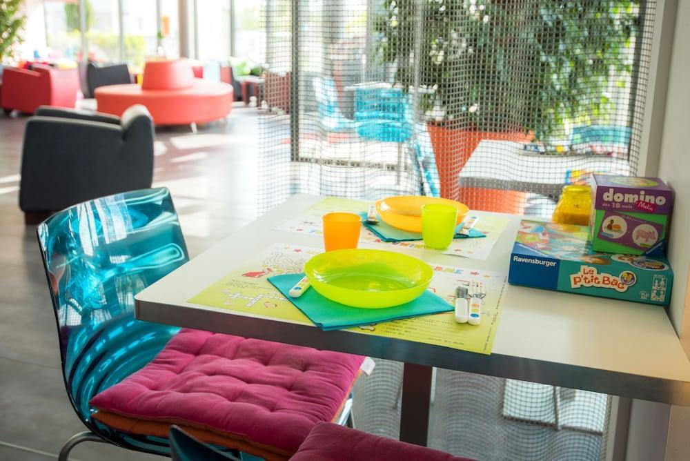 Ibis Styles Pertuis Portes Du Luberon Екстериор снимка