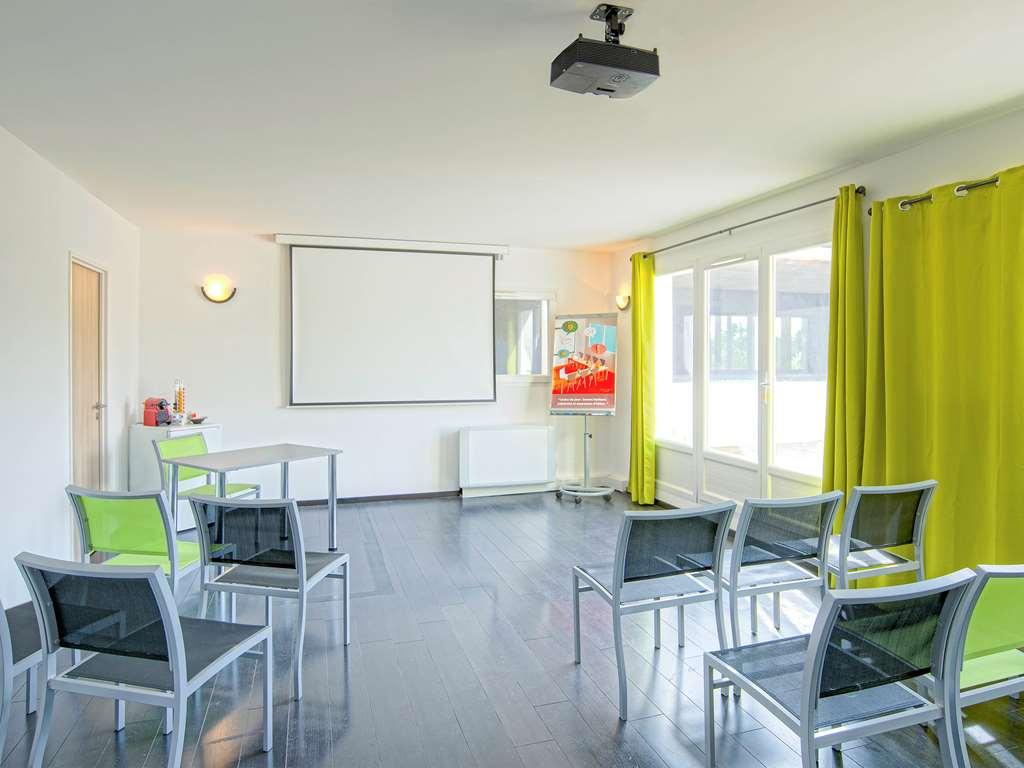 Ibis Styles Pertuis Portes Du Luberon Съоръжения снимка