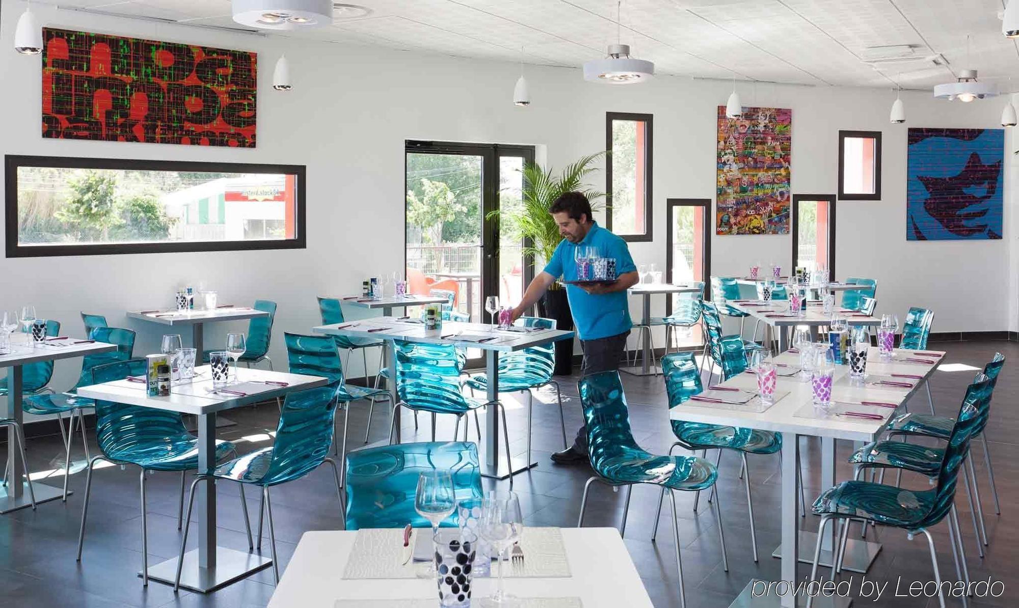 Ibis Styles Pertuis Portes Du Luberon Ресторант снимка