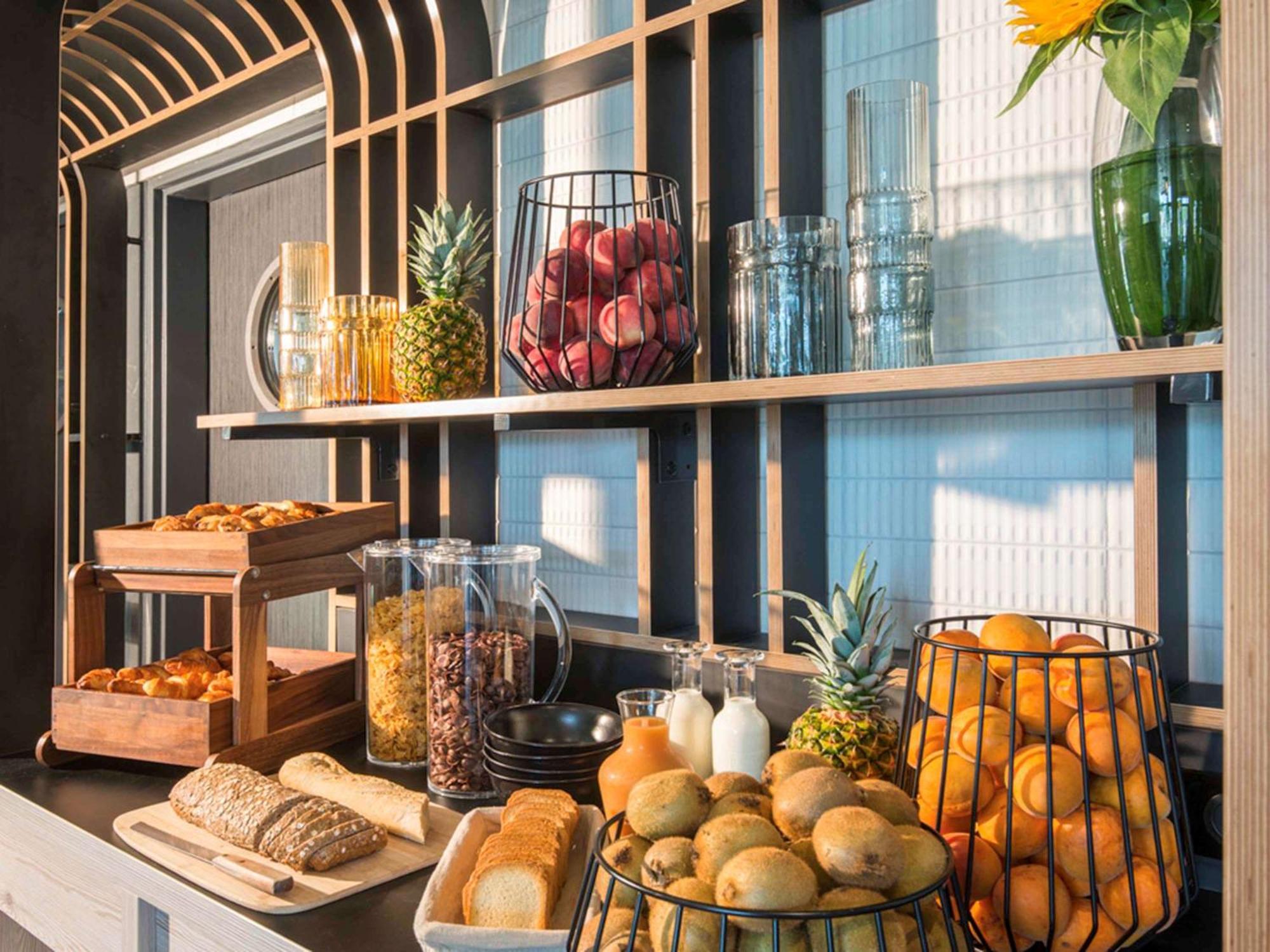 Ibis Styles Pertuis Portes Du Luberon Екстериор снимка