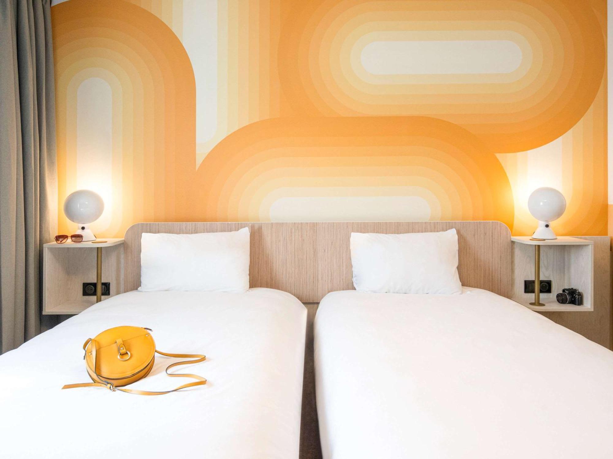 Ibis Styles Pertuis Portes Du Luberon Екстериор снимка