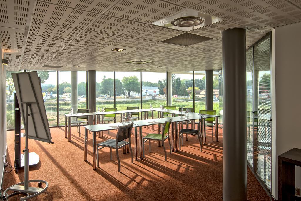 Ibis Styles Pertuis Portes Du Luberon Екстериор снимка